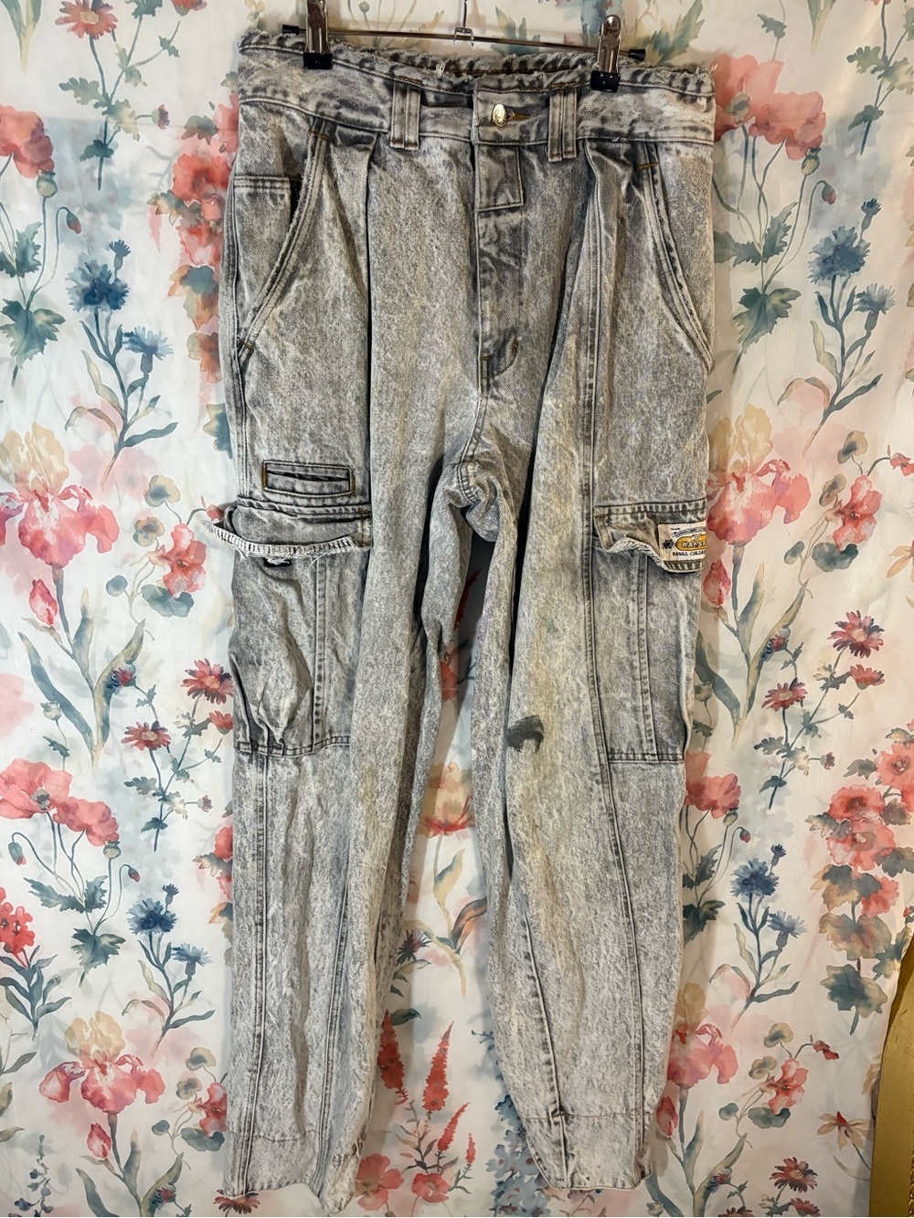 Vintage Acid Wash Cargo Jogger Pants in Light Gray
